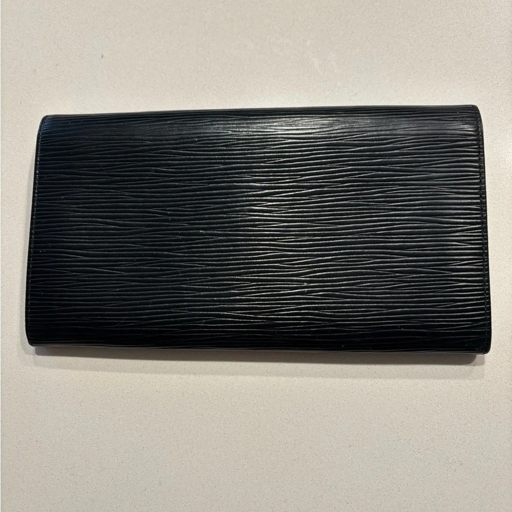 Louis Vuitton Epi Leather Vintage Long Wallet